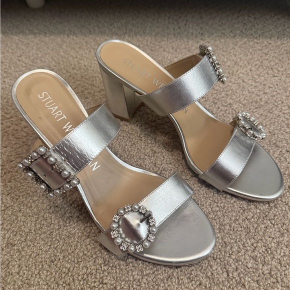 Stuart Weitzman silver size 8.5 geo pearl buckle slide sandals - Picture 2 of 4